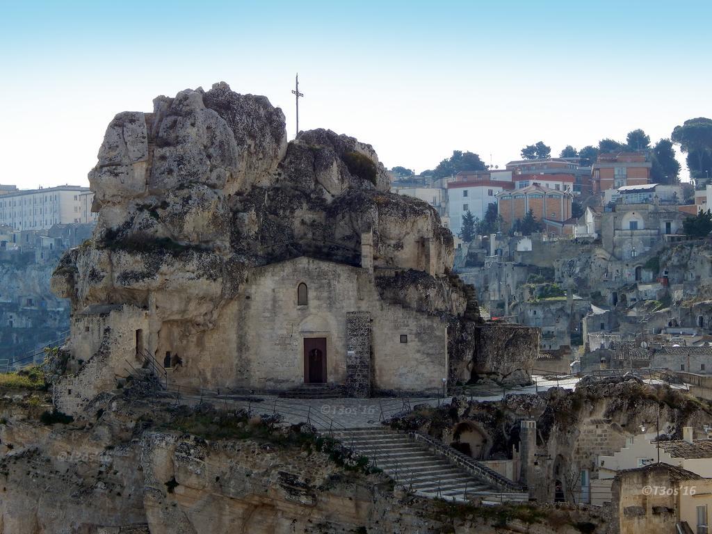 Hotel Sotto L'Arco Matera Exterior foto
